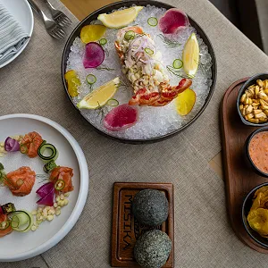 Misika - Restaurante peruano plato